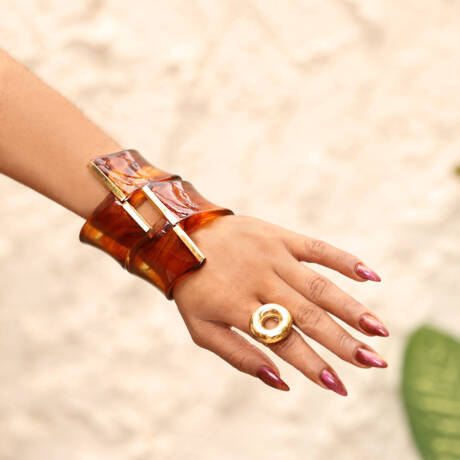 Jomi bangle (stacked)